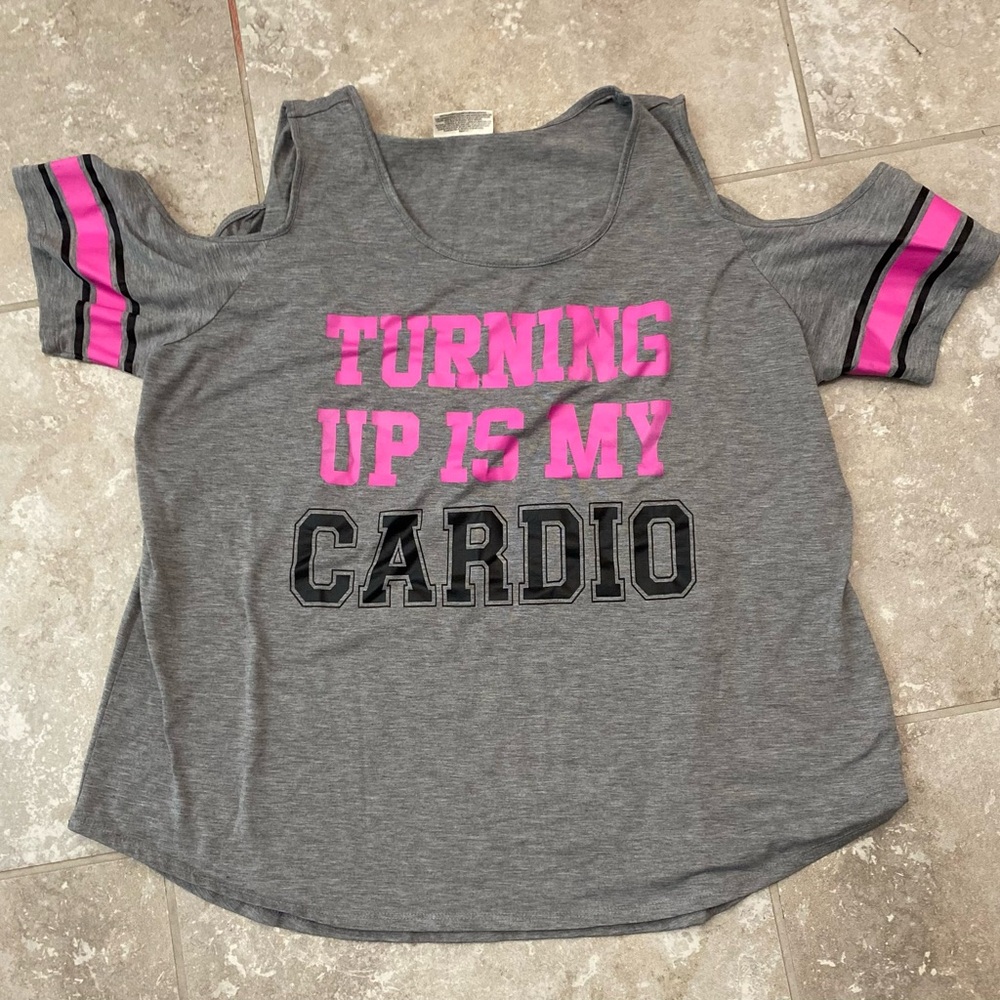Bobbie Brooks cold shoulder “Turning up is my Cardio.” Top. Size 2X.